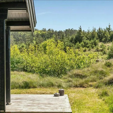Grass-roofed Timber House Near And Blokhus Nyaraló